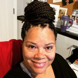 Meet your Posher, Toni